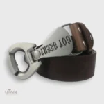 Ceinture décapsuleur Cowboy en cuir robuste et stylé