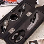 Accessoires de vin et tire-bouchon dans un coffret pratique