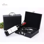 Accessoires de vin : tire-bouchon en cuir argenté