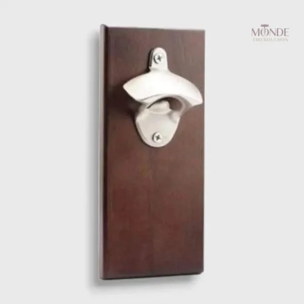 decapsuleur-mural-magnetique-1 Décapsuleur mural magnétique en bois design fonctionnel