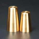 Accessoire de bar doré pour cocktails raffinés et modernes