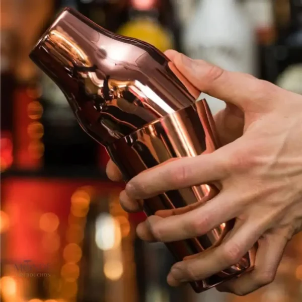 Accessoire de bar en cuivré, idéal pour les mixologues