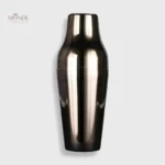 Shaker cocktail design noir élégant pour mélanger vos boissons