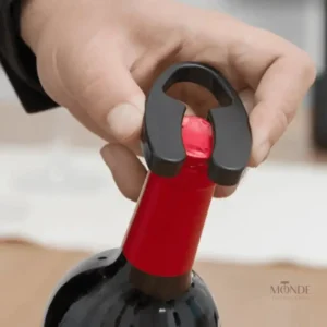 Accessoire de cuisine contemporain, ouvre-bouteille design