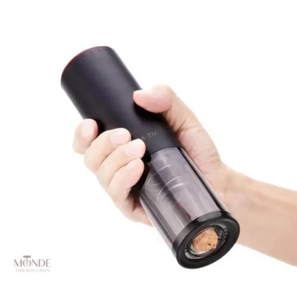 Tire-bouchon ergonomique avec design moderne et rapide