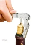 Accessoire de sommellerie argenté, indispensable pour les amateurs de vin