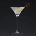 Accessoire de bar idéal pour servir des martinis raffinés